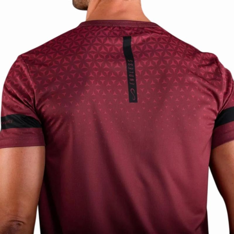 Camiseta Endless Ace Geo Vino