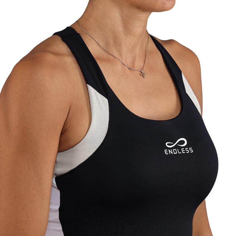 Camiseta Endless Grace Negro Dorado