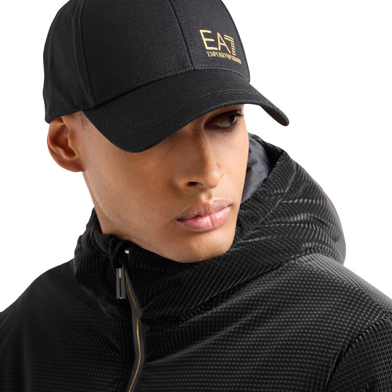 Gorra Armani EA7 Negro Dorado